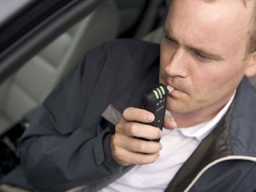 Желудок задержанного за пьяное вождение мужчины сам производил пиво Желудок задержанного за пьяное вождение мужчины сам производил пиво